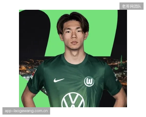 勒沃库森签下在柏林赫塔迎来突破赛季的艾希霍恩，为其后防线注入了新的活力。